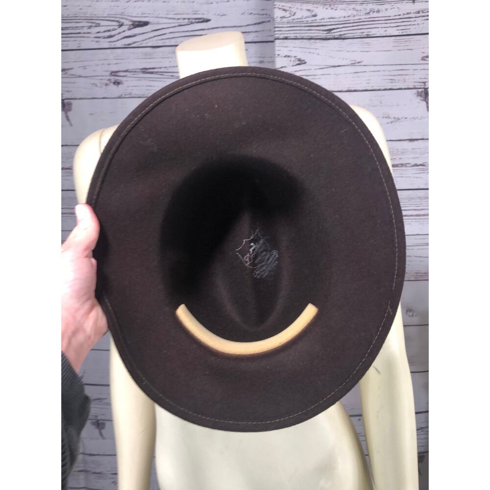 Vintage Doeskin Brown hat with Fall colored feathers - Picture 10 of 12